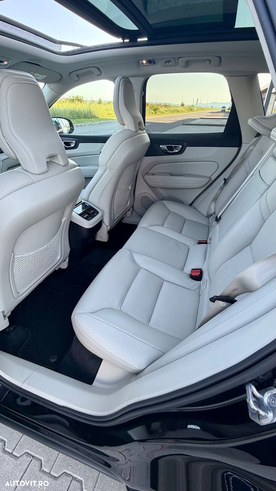 Volvo XC 60 B5 MHEV AWD Inscription - 23