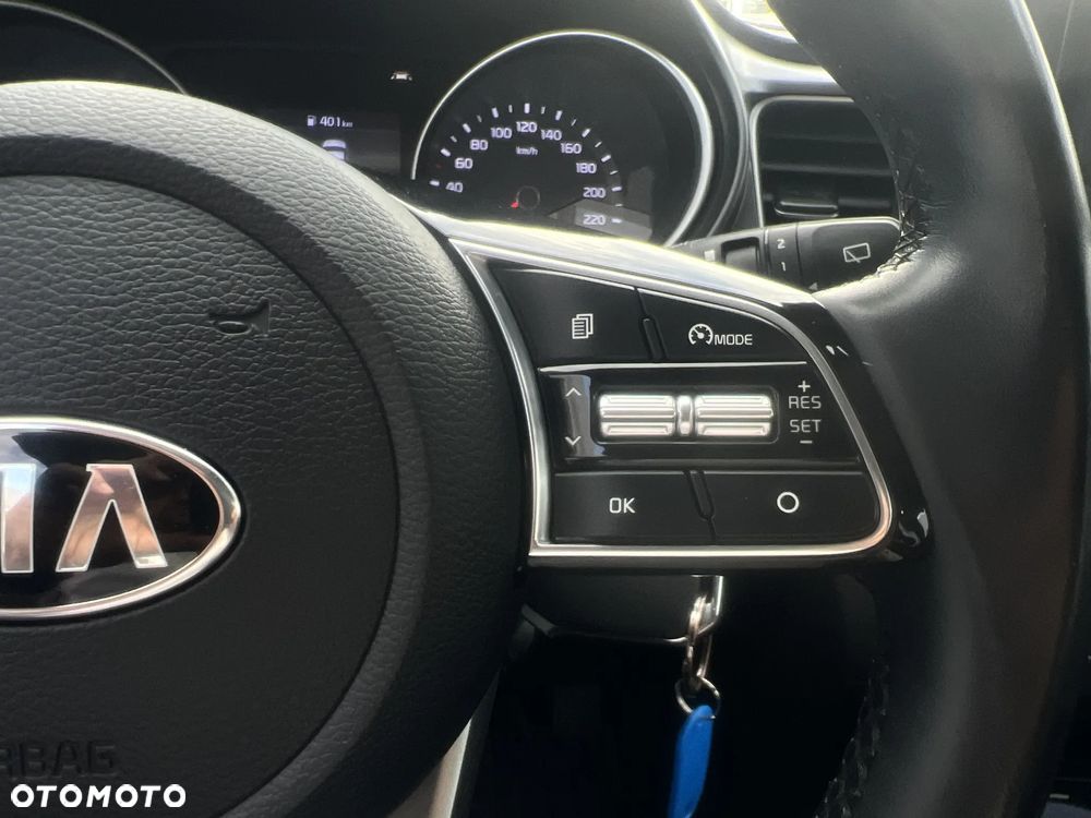Kia XCeed 1.5 T-GDI M - 25