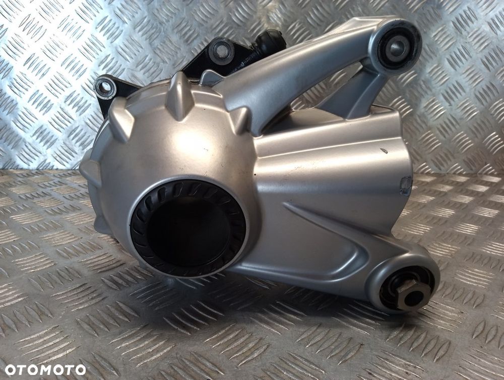 Dyferencjał tył przekładnia kątowa BMW R 1200RT K26 10-14r   PN. 33117726891 - 2