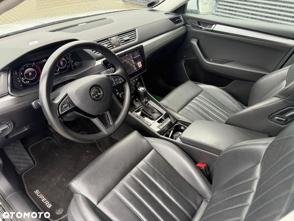 Skoda Superb 2.0 TDI 4x4 DSG Premium Edition - 5