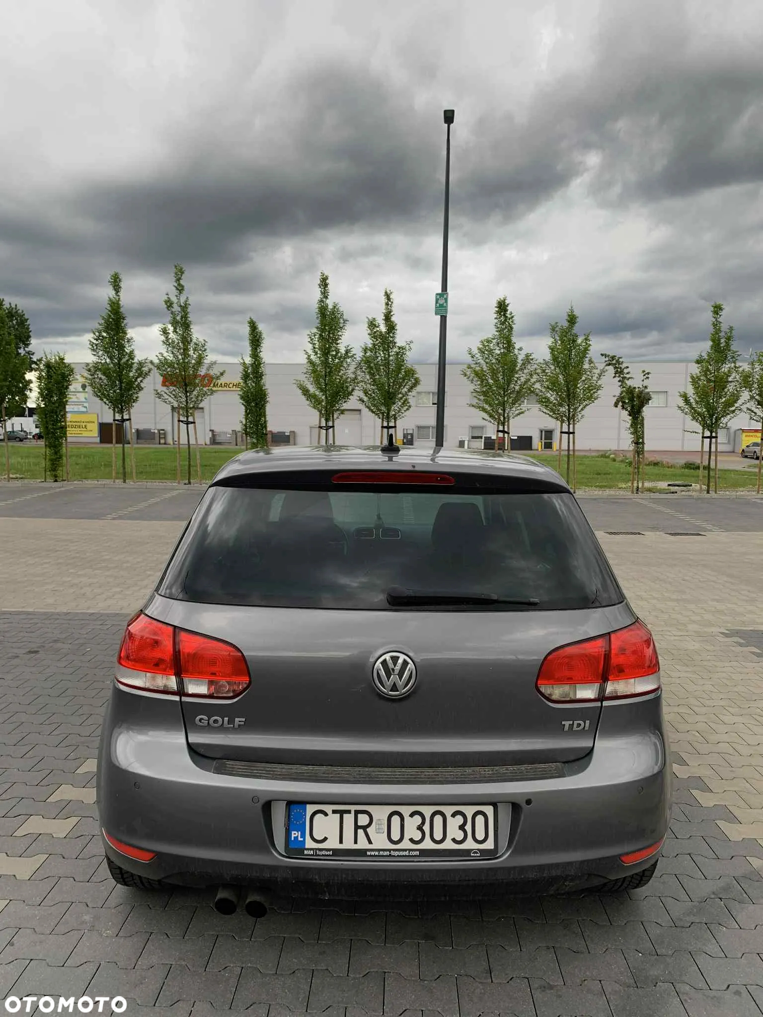 Volkswagen Golf VI 2.0 TDI Highline - 3