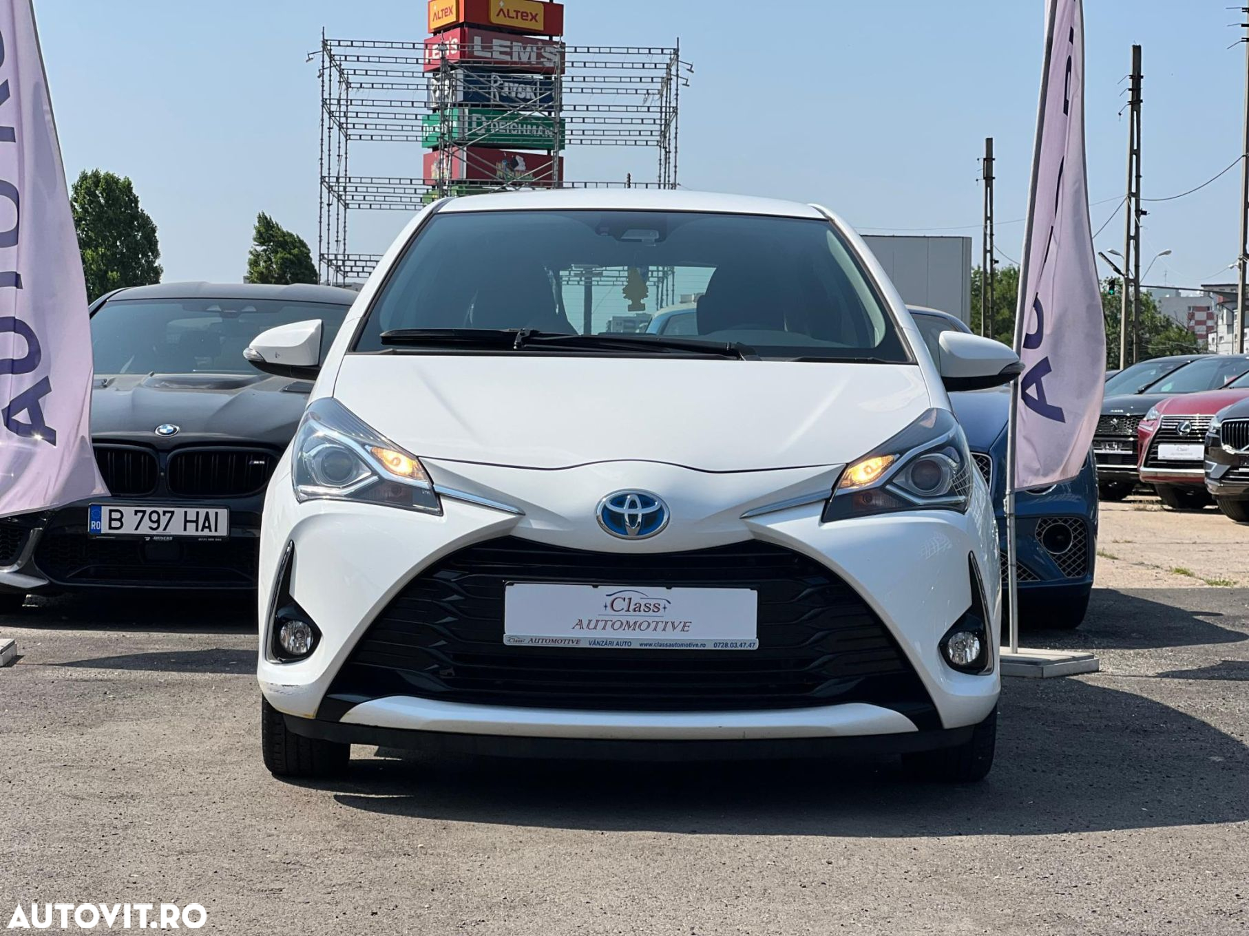 Toyota Yaris 1.5 VVT-i HSD Dynamic - 2