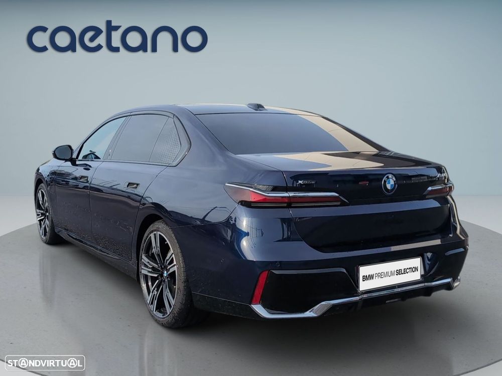 BMW 750 750e xDrive Pack Desportivo M - 6