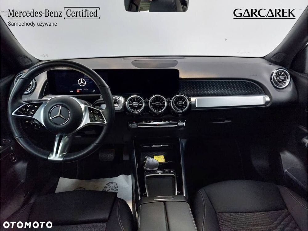 Mercedes-Benz GLB - 12