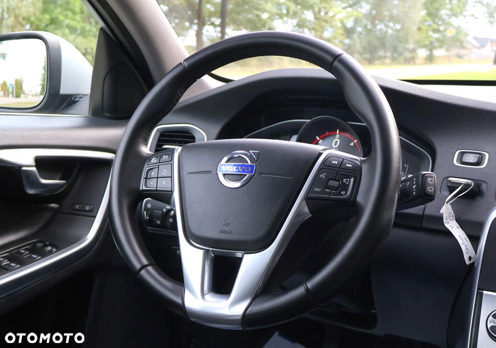 Volvo V60 D3 Ocean Race - 35