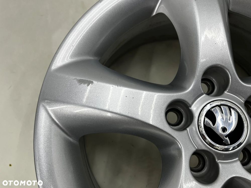 Felgi aluminiowe Skoda Fabia 2 II Roomster Praktik Ibiza Polo Fox 07-14r. r15 cali 6jx15 ET43 5x100 - 12