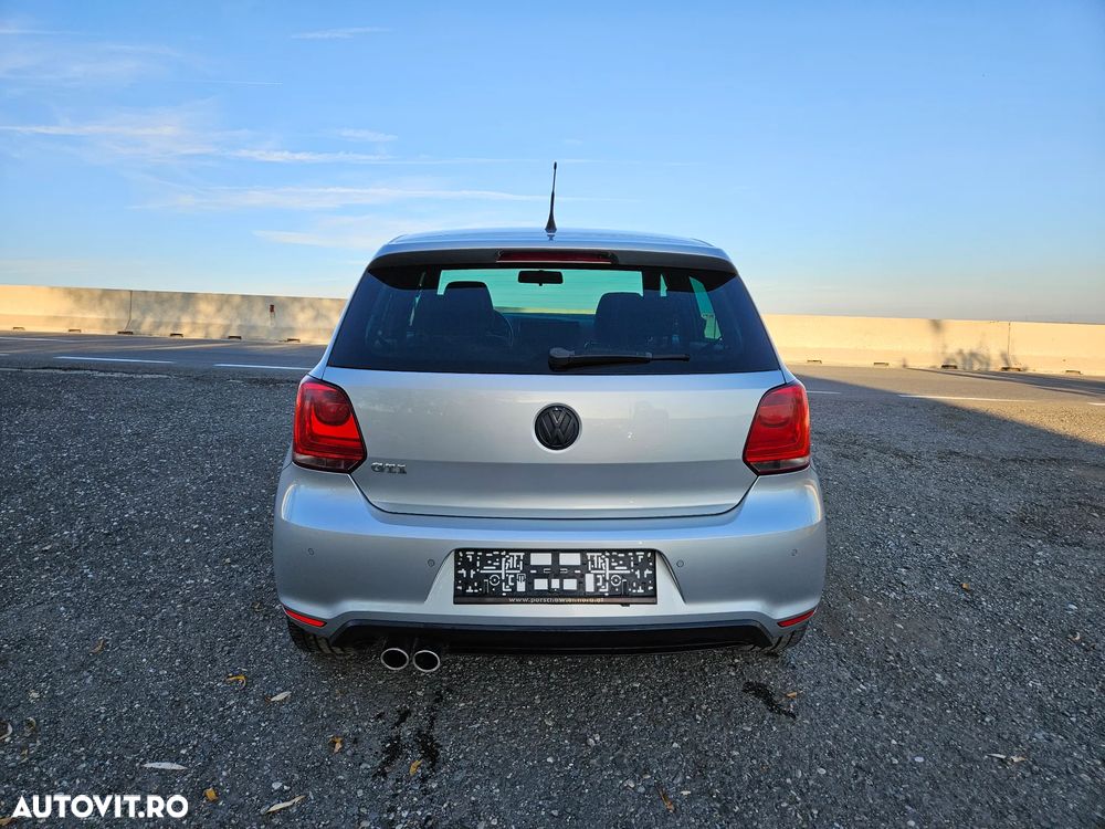 Volkswagen Polo 1.4 DSG GTI - 6