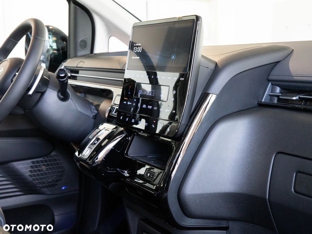 Hyundai Staria 1.6 T-GDI HEV Luxury - 20