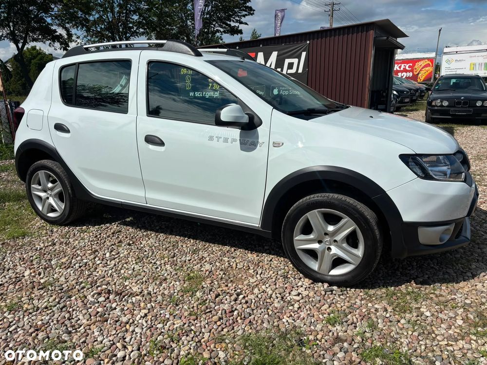 Dacia Sandero TCe 90 Laureate - 12