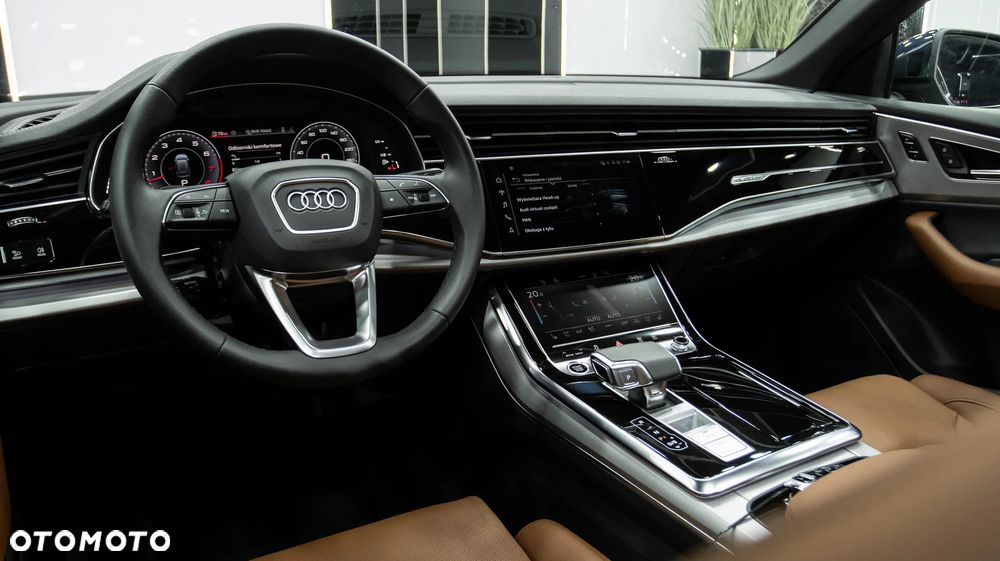 Audi Q8 55 TFSI quattro tiptronic - 14