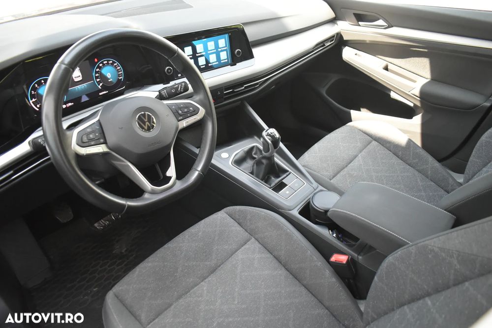 VOLKSWAGEN Golf 2021 — imagine 6