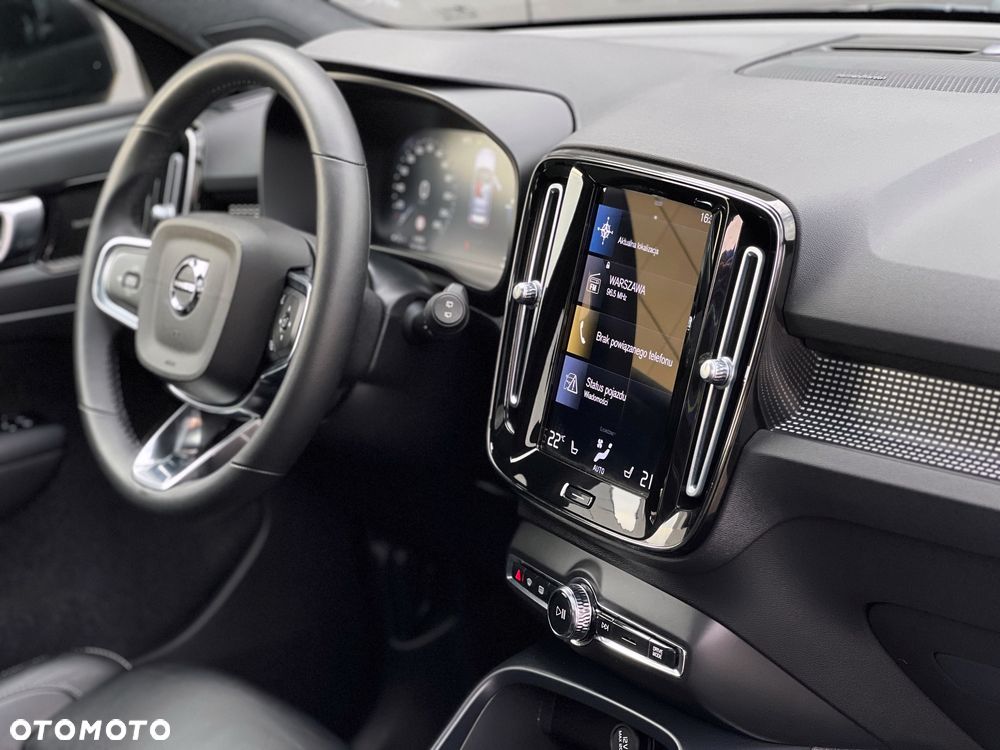 Volvo XC 40 T4 Plug-In Hybrid R-Design - 32