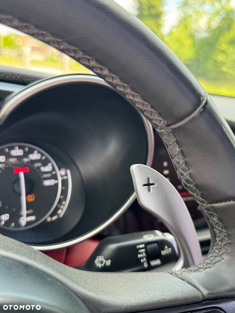 Alfa Romeo Giulia 2.0 Turbo Veloce TI Q4 - 21
