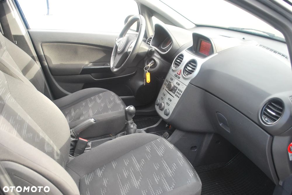 Opel Corsa - 10