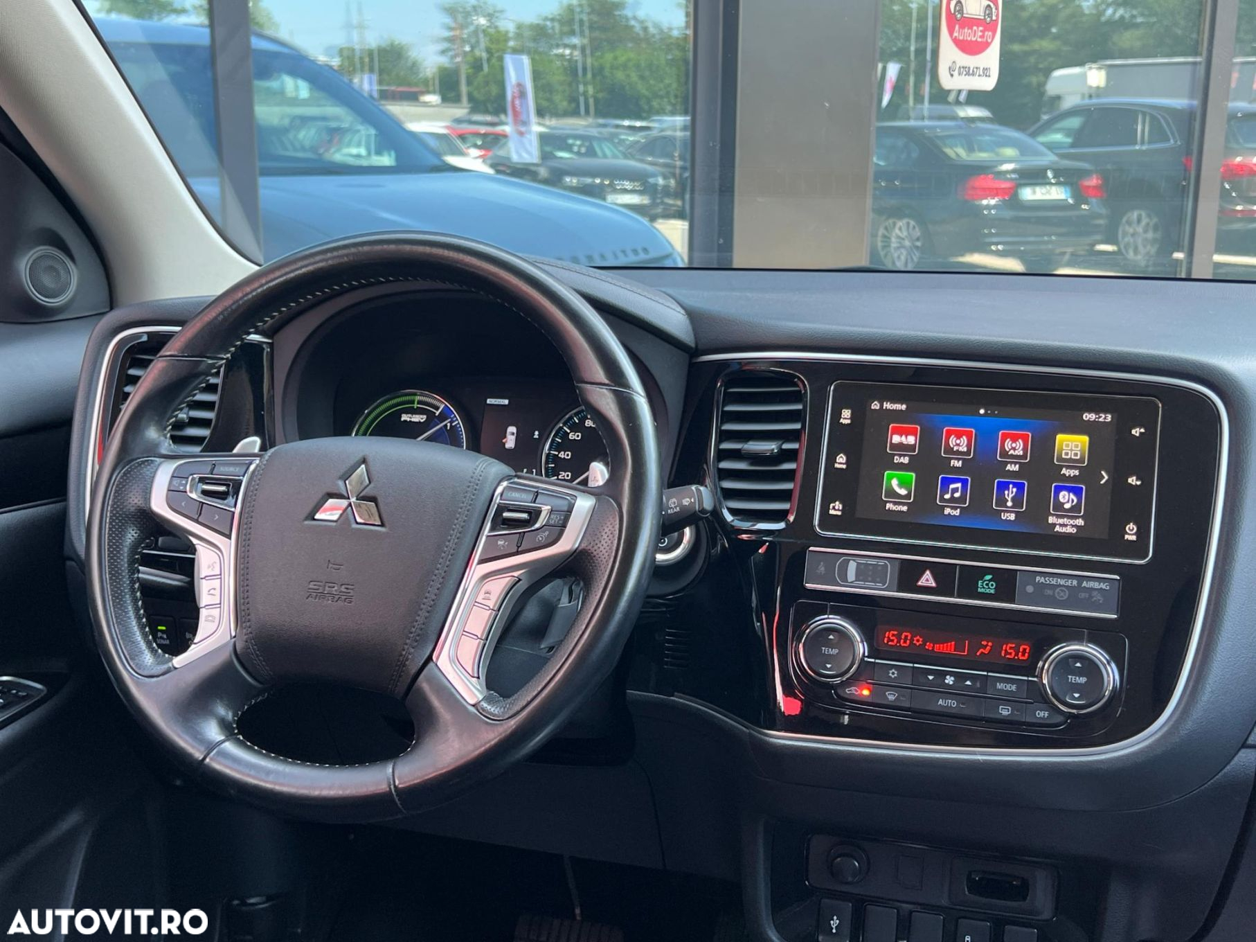 Mitsubishi Outlander - 7