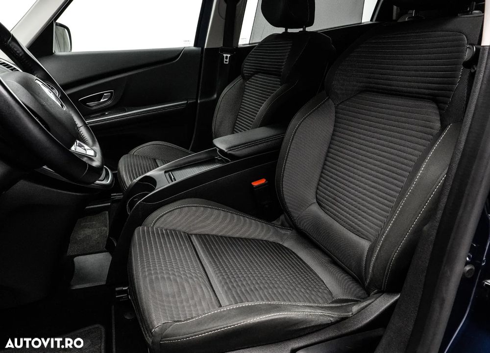 Renault Grand Scenic - 12