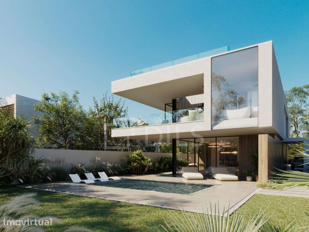 Moradia T4/T5 com Terraço e Jacuzzi em Alcochete - Grande imagem: 3/39