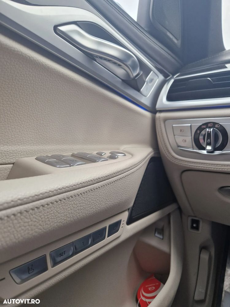 BMW Seria 7 740e iPerformance - 23