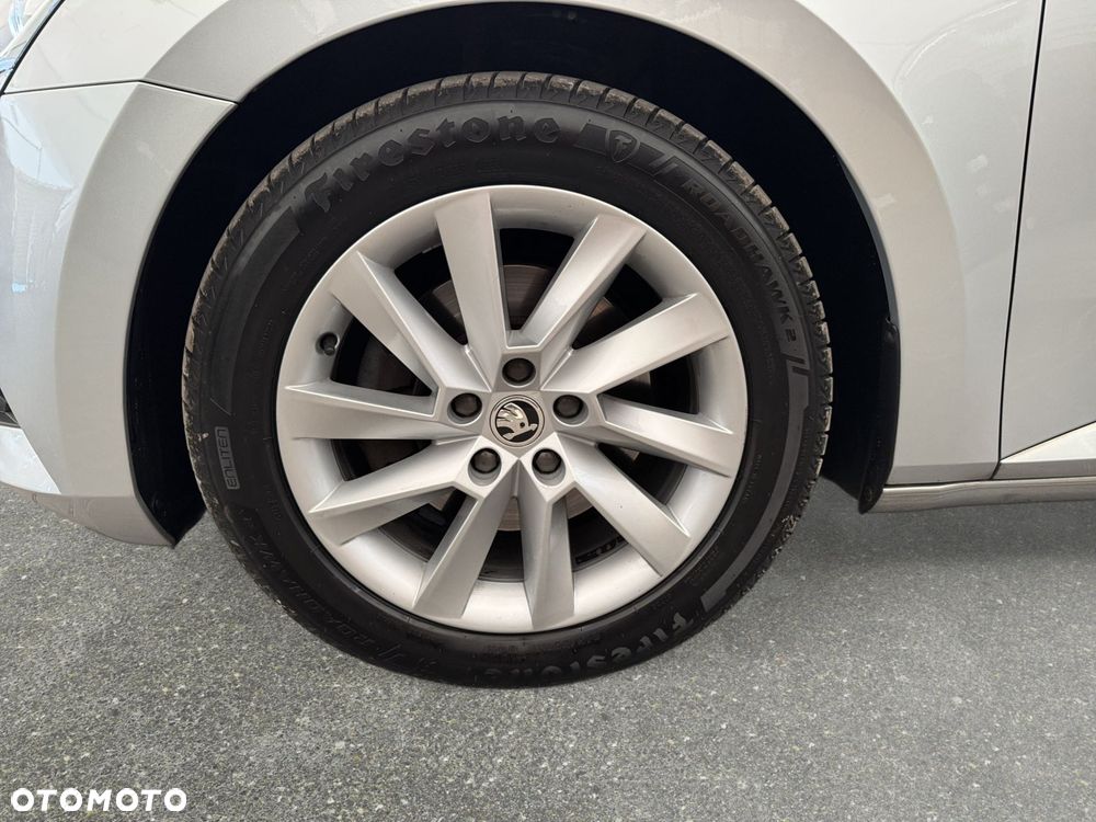 Skoda Superb 2.0 TDI SCR Ambition DSG - 11