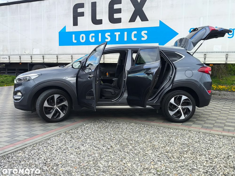 Hyundai Tucson 1.7 CRDI BlueDrive Style 2WD - 16