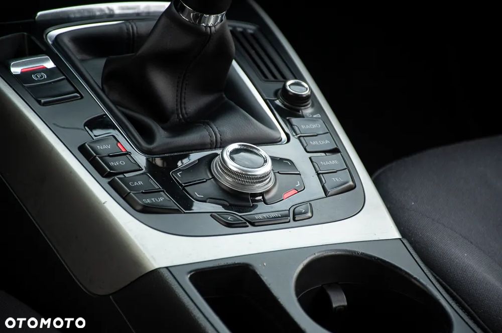 Audi A4 Limousine 2.0 TDI DPF Ambiente - 33