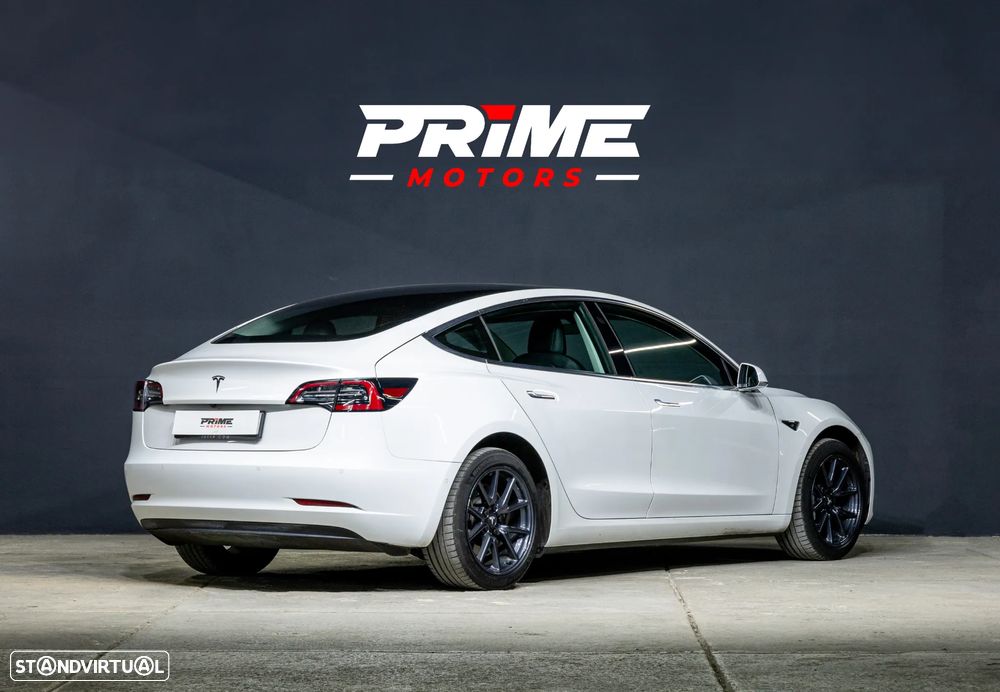 Tesla Model 3 Standard Range Plus RWD - 4