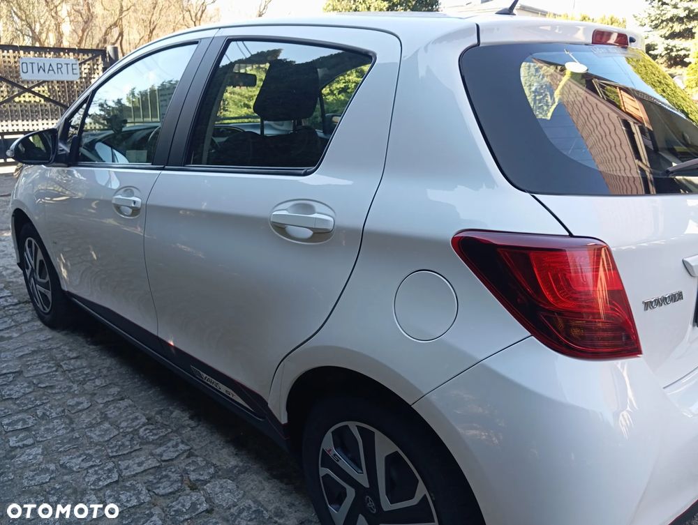 Toyota Yaris 1.0 Active EU6 - 7