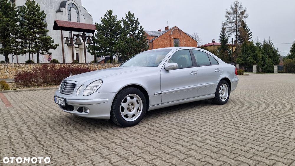 Mercedes-Benz Klasa E 200 Kompressor Automatik Classic - 28