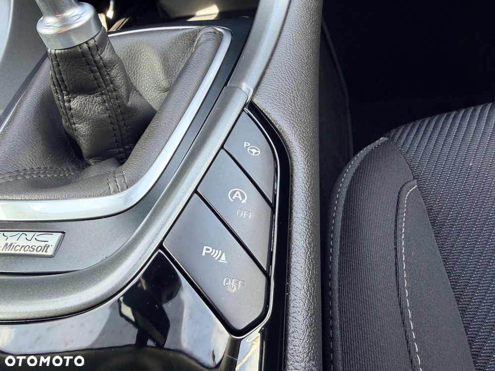 Ford Mondeo 2.0 TDCi STart-Stopp Titanium - 36