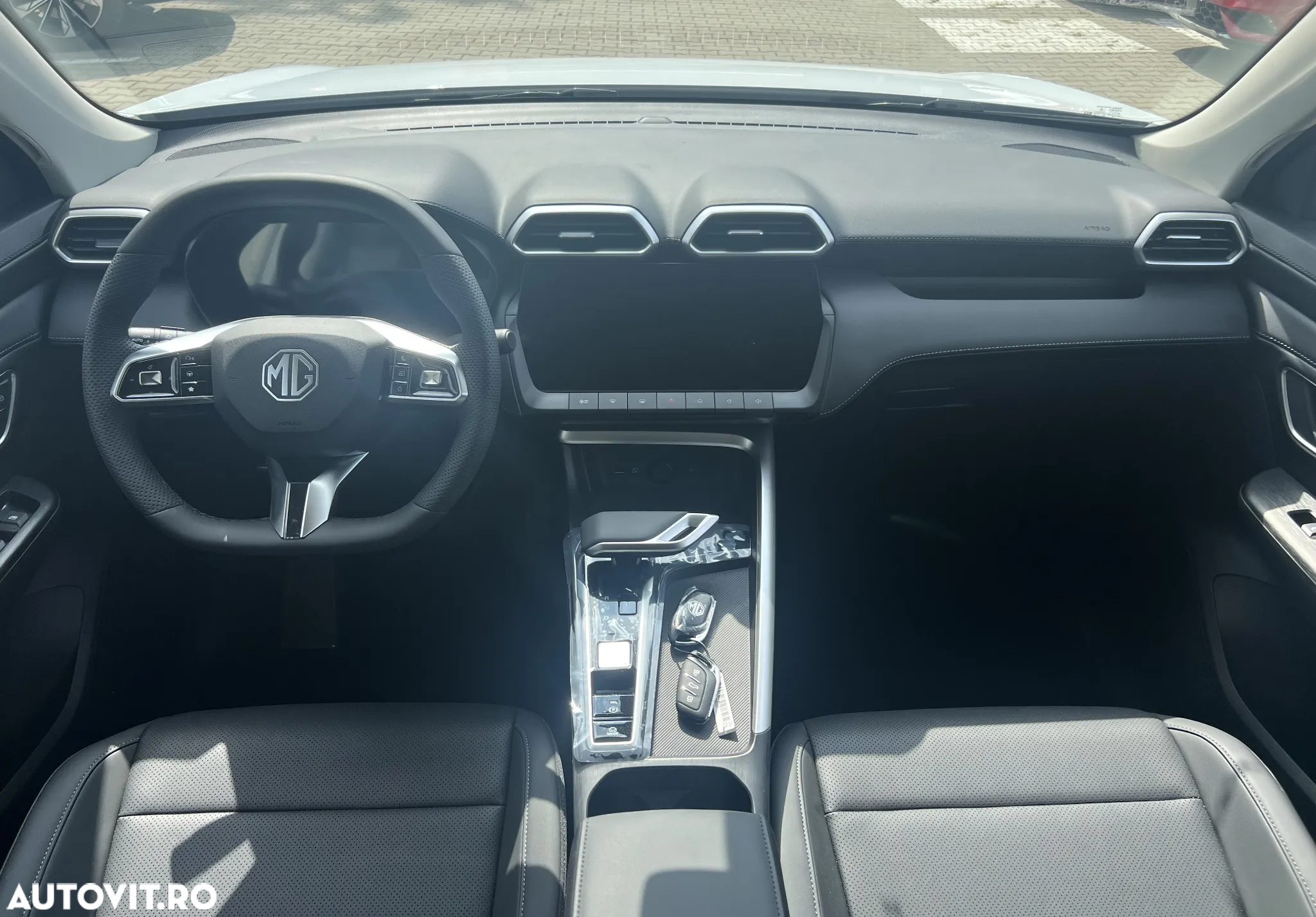 MG ZS HEV - 10