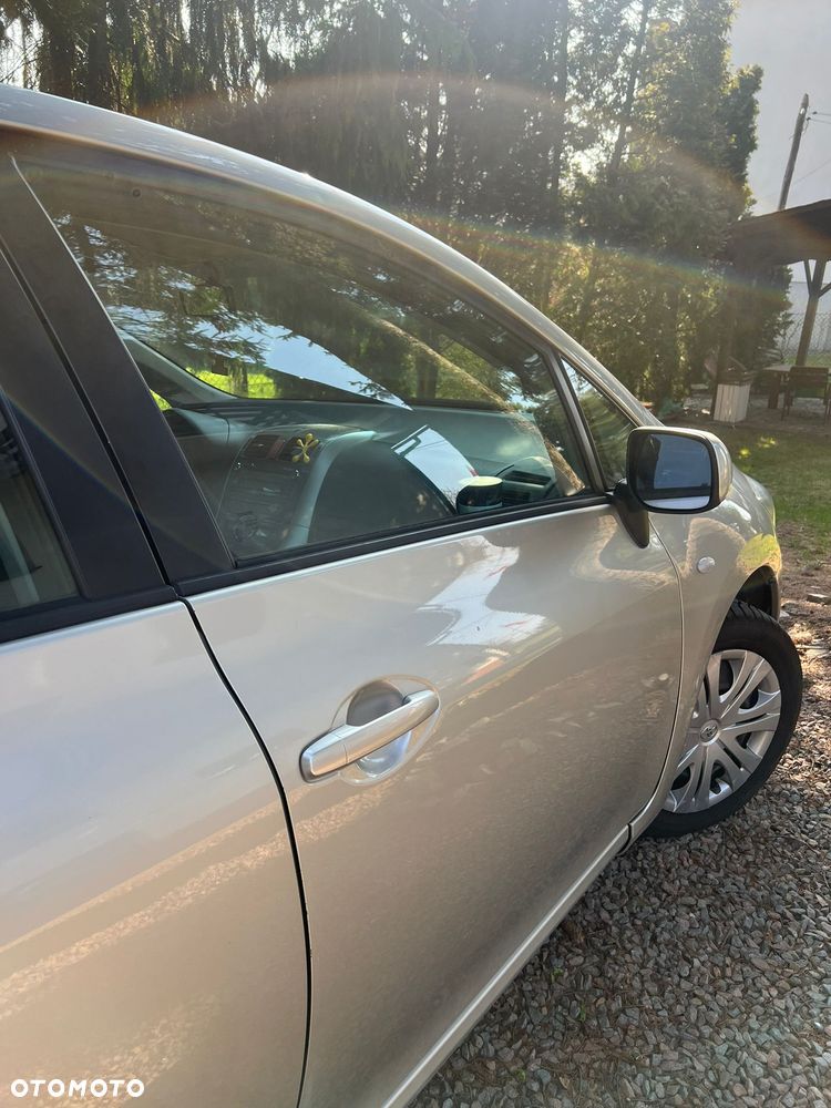Toyota Auris - 10