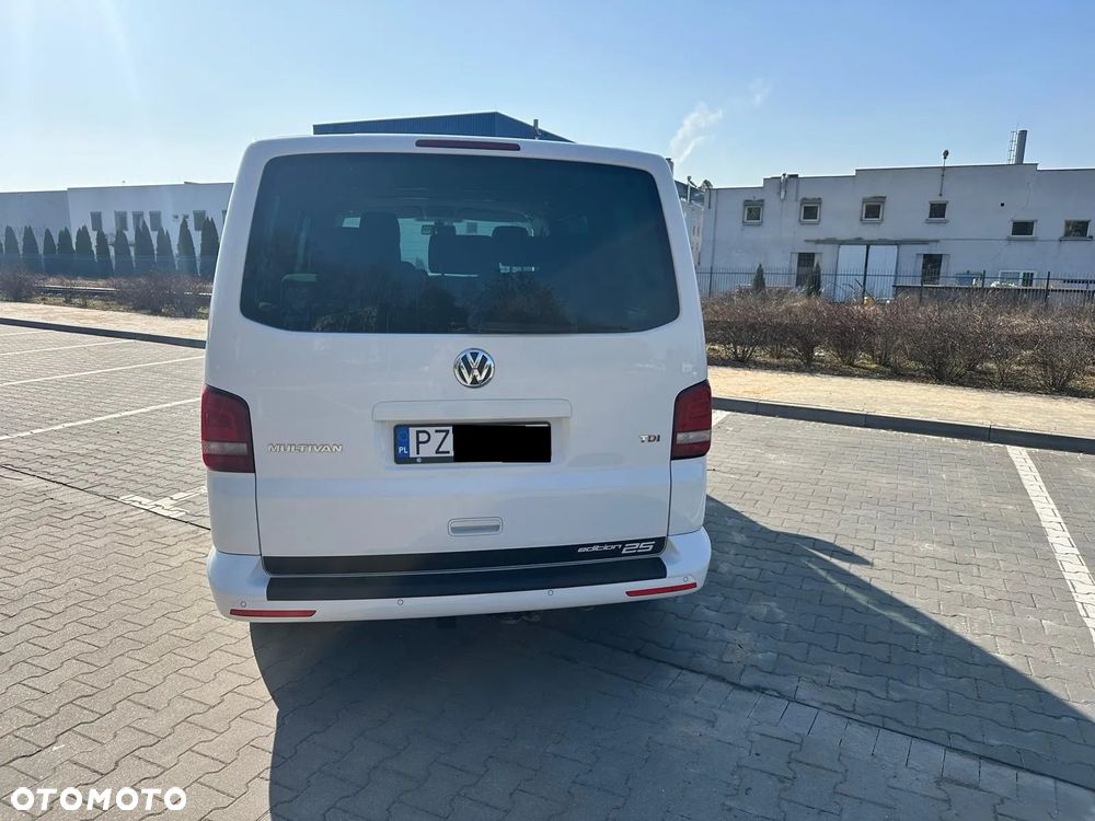 Volkswagen Multivan - 8