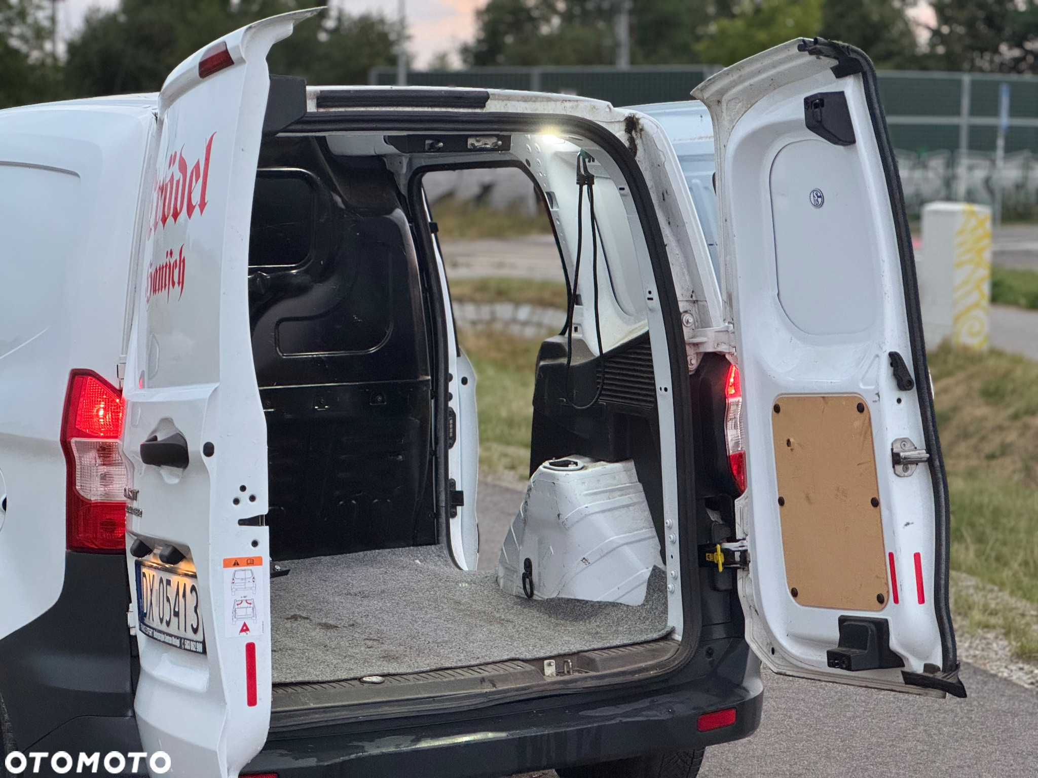 Ford Transit Courier Basis - 13