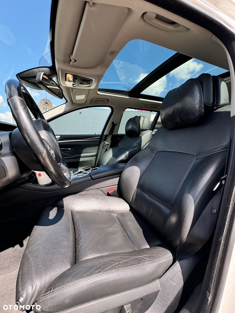 BMW Seria 5 525d - 18