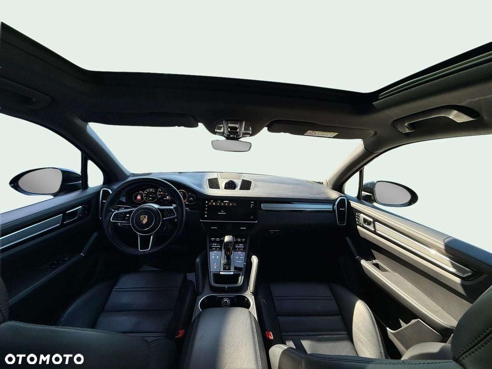 Porsche Cayenne - 10