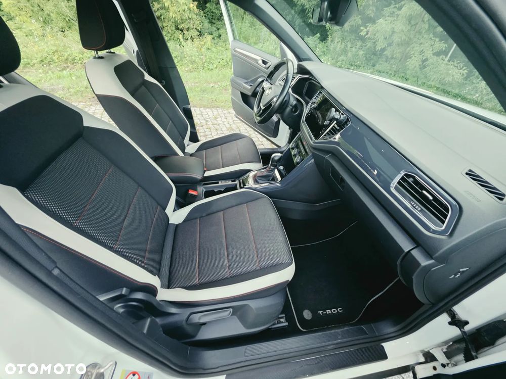 Volkswagen T-Roc 1.5 TSI ACT OPF DSG IQ.DRIVE - 37