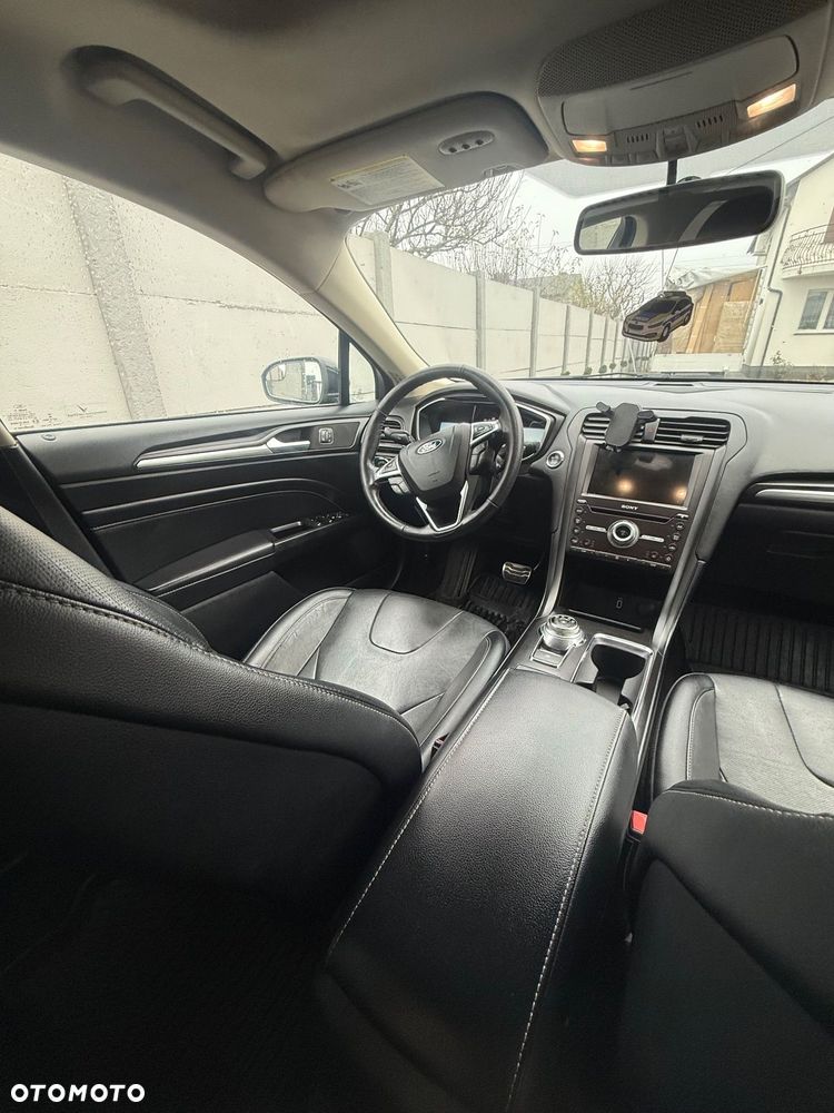 Ford Fusion 2.0 EcoBoost Titanium - 14