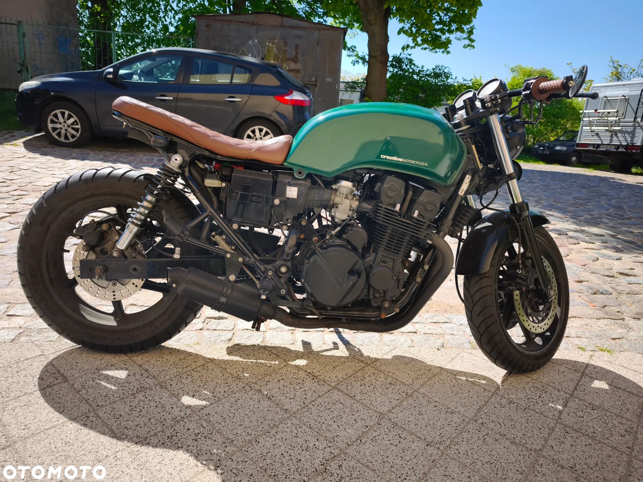 Honda CB - 1