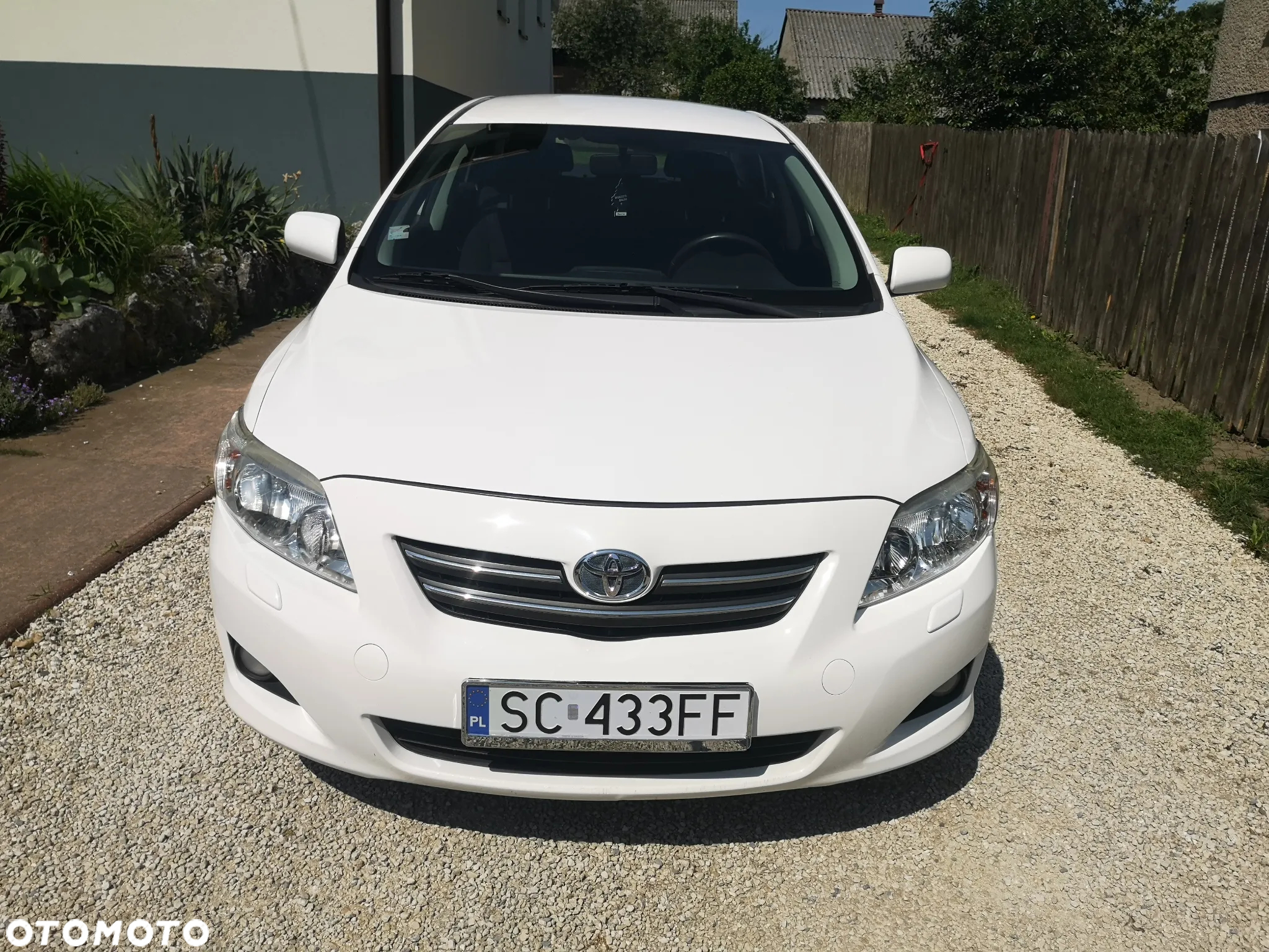 Toyota Corolla - 26