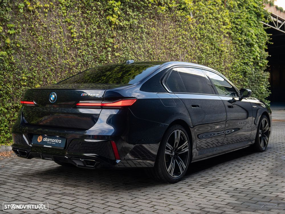 BMW 760 M760e xDrive - 16