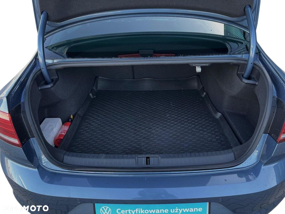 Volkswagen Passat 1.4 TSI BMT Trendline - 24