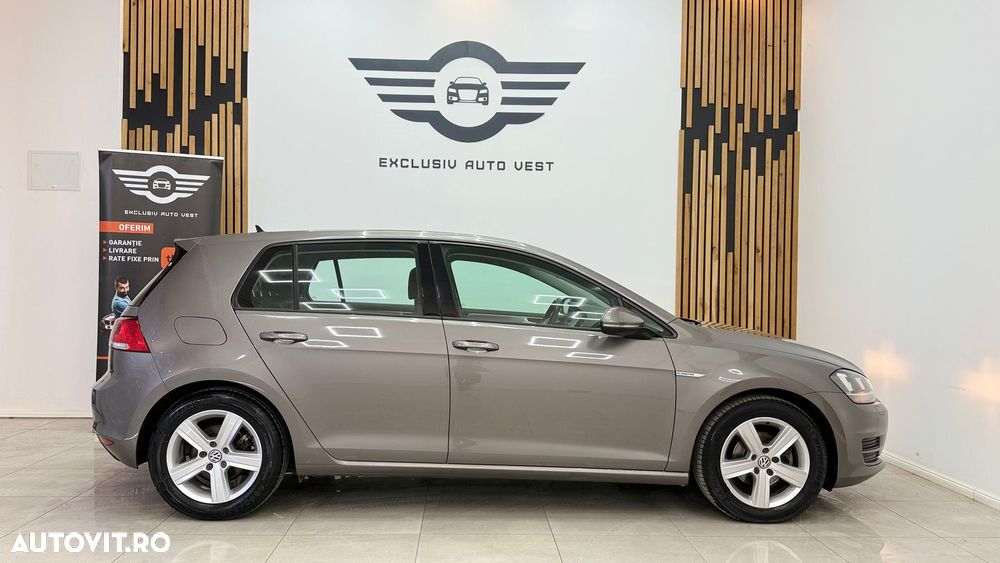 Volkswagen Golf 1.6 TDI BlueMotion Comfortline - 13