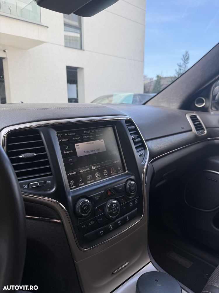 Jeep Grand Cherokee - 16