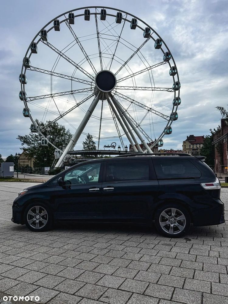 Toyota Sienna 3.5 V6 SE - 4