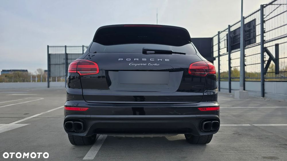 Porsche Cayenne Turbo - 27