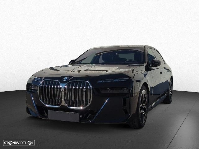 BMW i7 eDrive50 Pack Desportivo M - 2