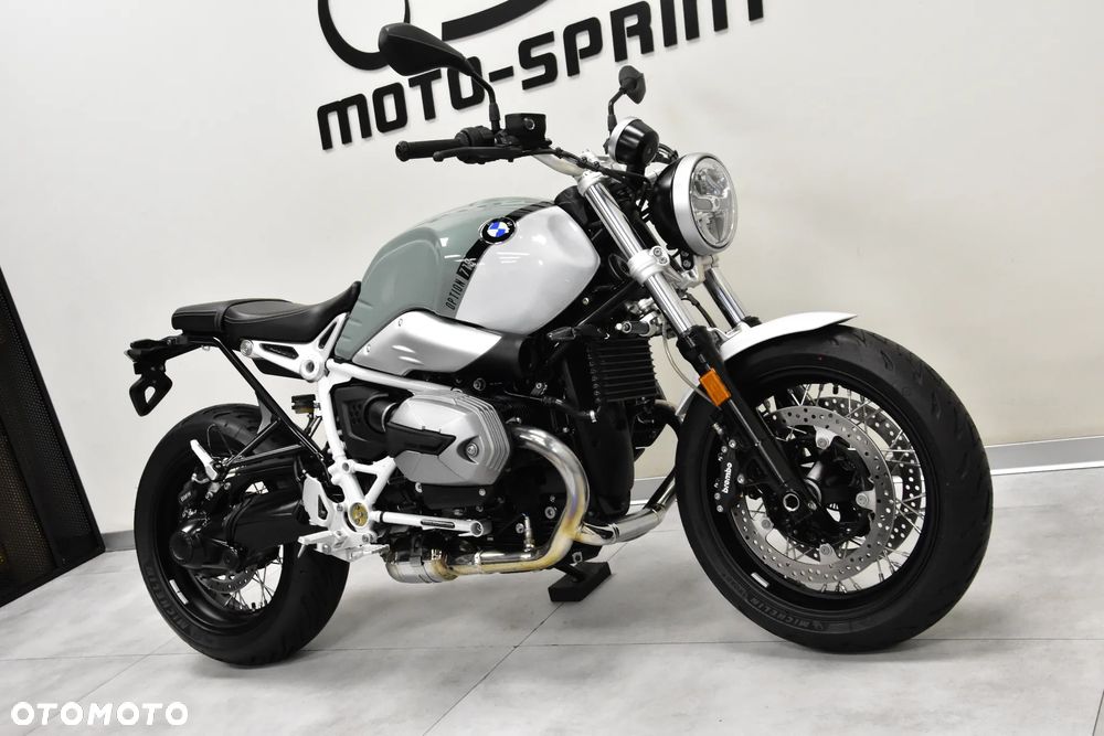 BMW R - 8