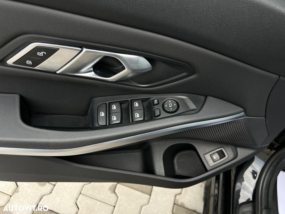 BMW Seria 3 318d Aut. Luxury Line - 21