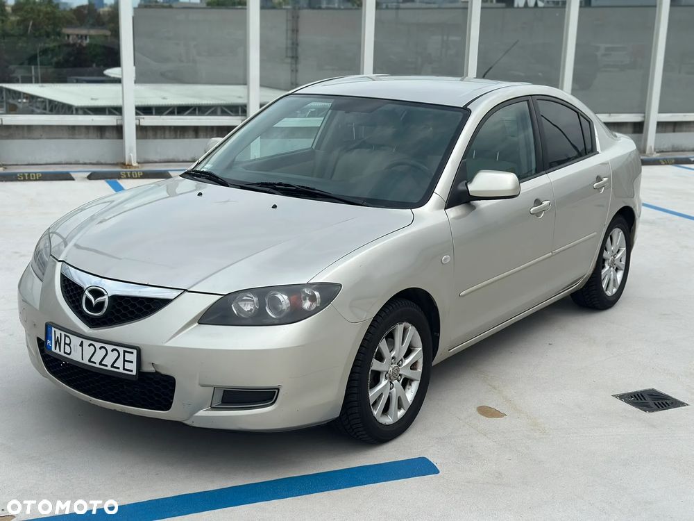Mazda 3 2.0 Exclusive + - 4