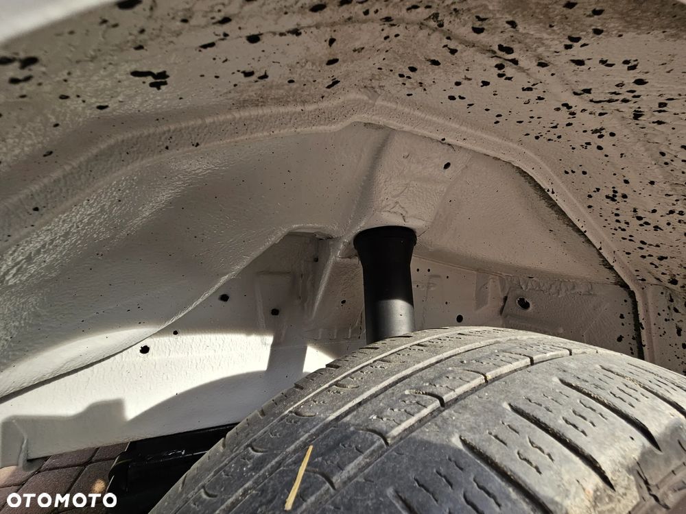 Mercedes-Benz Sprinter 412 D Kontener/Izoterma 3.70 M ! Bez Korozji ! - 17